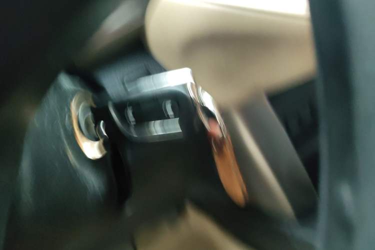 Used Toyota RAV4 2013 2.0L CVT Two-Wheel Drive Urban Edition Interior 1