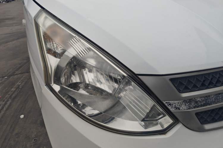 Used Wuling Rongguang V 2015 1.5L Base Version
