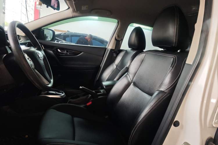 Used Nissan Qashqai 2017 2.0L CVT Elite Edition China V Standard Left Front Seat