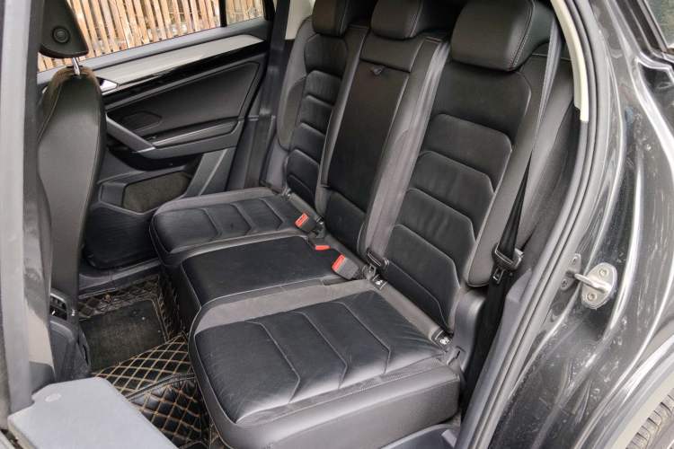 Used Volkswagen Tayron 2019 330TSI Two-Wheel Drive Luxury Model China VI Standard Left Rear Seat