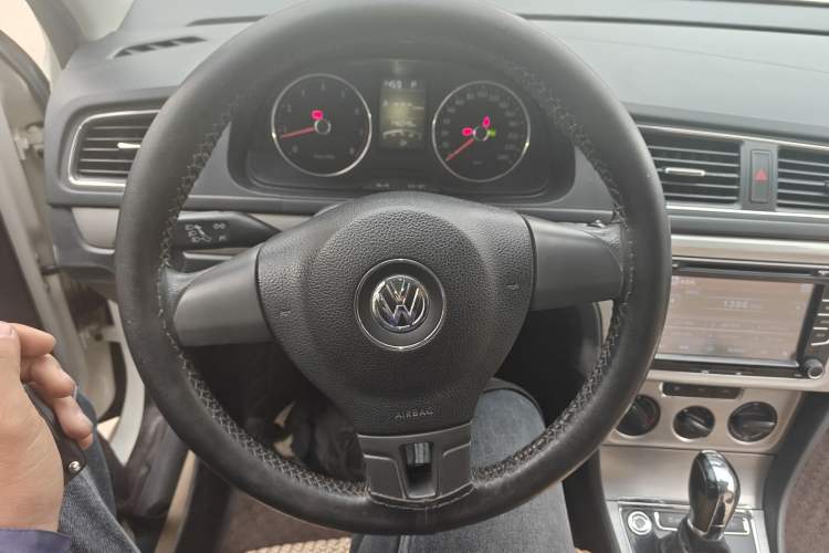 Used Volkswagen Lavida 2013 Revised Version 1.4 TSI DSG Comfort Edition