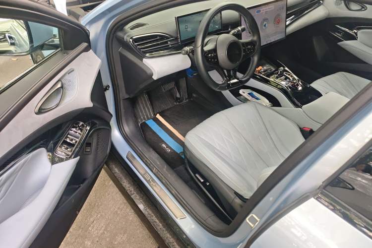 Used BYD Seal 2022 550 km Standard Range Rear-Wheel Drive Prestige Version