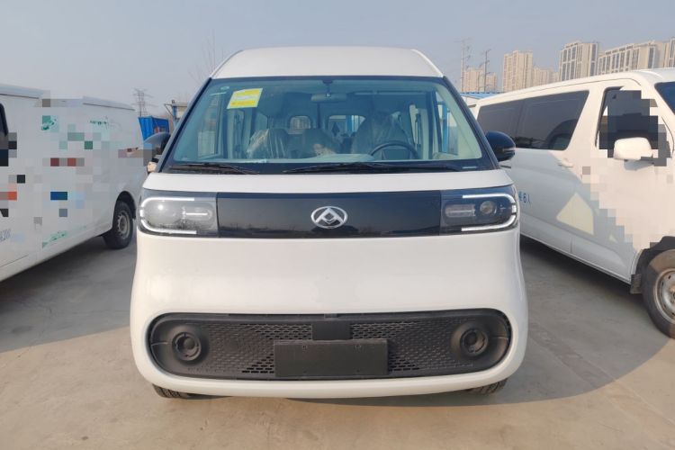 Used SAIC MAXUS Dana V1 2024 V1 Long Wheelbase High-Roof Multi-Function Version (62 kWh)