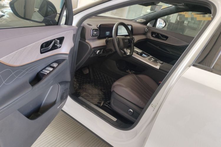 Used Chery Tiggo 9 2025 2.0T Automatic Two-Wheel Drive Luxury Edition 5 Seats