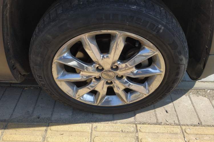 Used Jeep Cherokee 2014 2.4L Luxury Edition