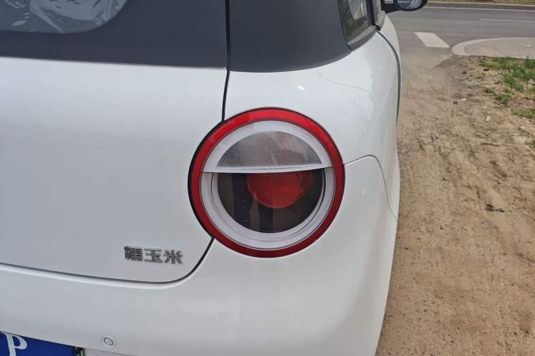 Used CHANGAN NEVO Lumin 2026 Model Treasure Edition 205km Passionate Beige Ningde Right Rear Taillight