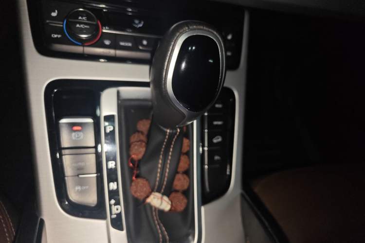 Used Geely Auto Emgrand X7 Sport 2016 1.8TD Automatic ZhiZun Version