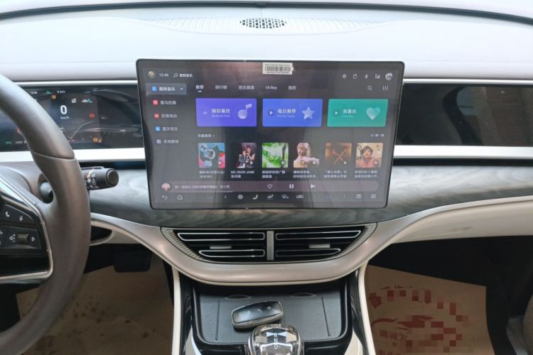 Used Denza D9 2024 DM-i 980 Four-Wheel Drive Prestige Model
