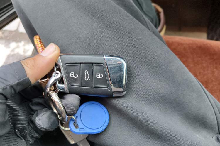 Used Volkswagen Magotan 2019 330TSI DSG Luxury Version China VI Standard Vehicle Key