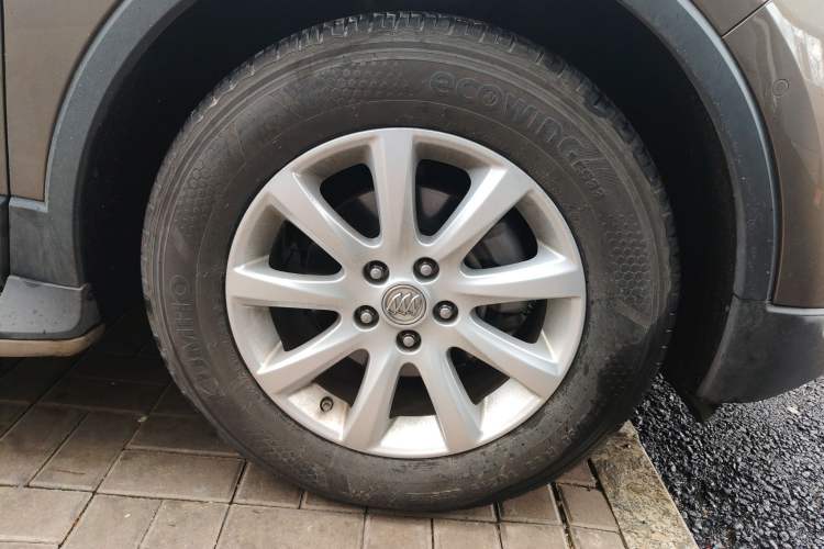 Used Buick Envision 2018 20T Two-Wheel Drive Luxury Model
