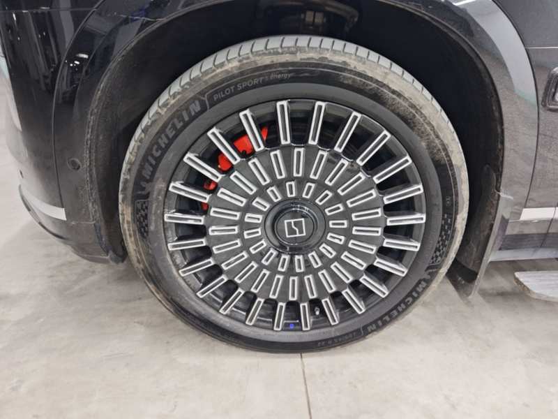 Used Zeekr 9X 2025 Hyper Edition 70kWh — 22