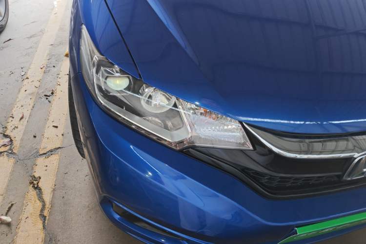 Used Honda Fit 2018 1.5L Manual Comfort Version Right Front Headlight