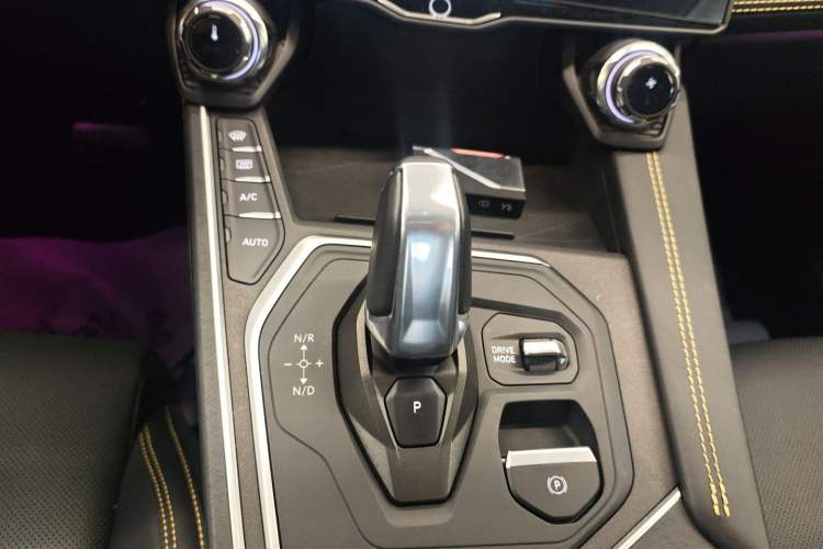 Used Lynk & Co 01 2024 2.0TD Two-Wheel Drive Global Pro
