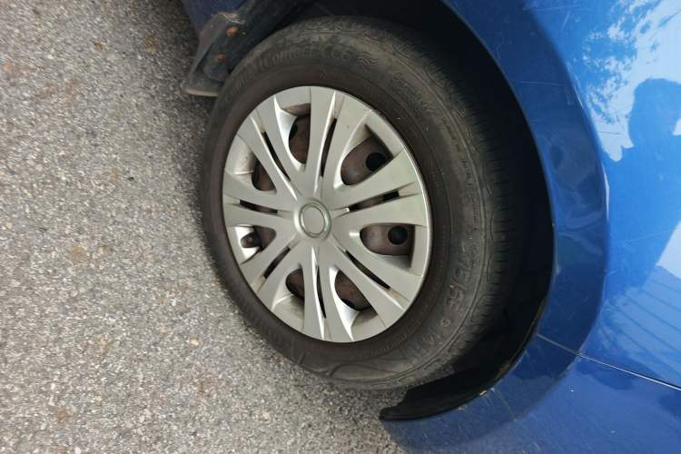 Used Chevrolet Sail 2013 Sedan 1.4L Manual - Youyi Happiness Edition Right Front Wheel Hub