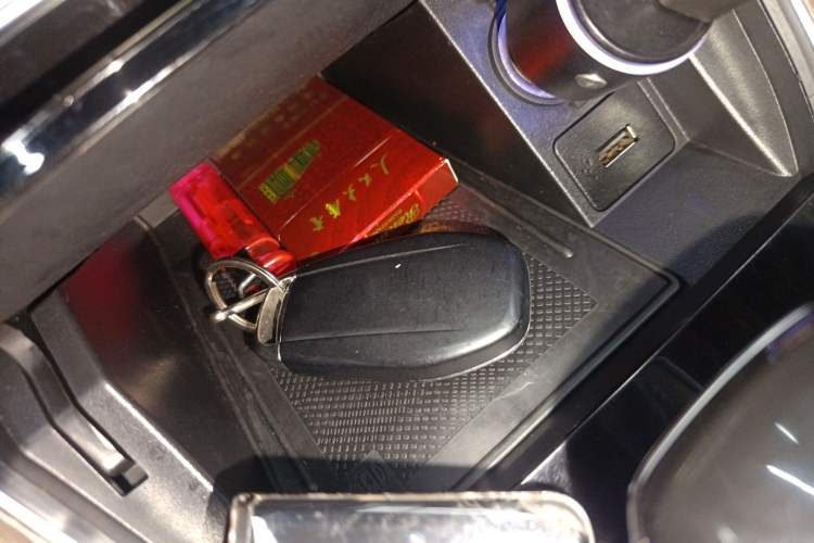 Used Landian E5 2023 1.5L DE-i 100KM Zhenxiang Edition 5-seater
