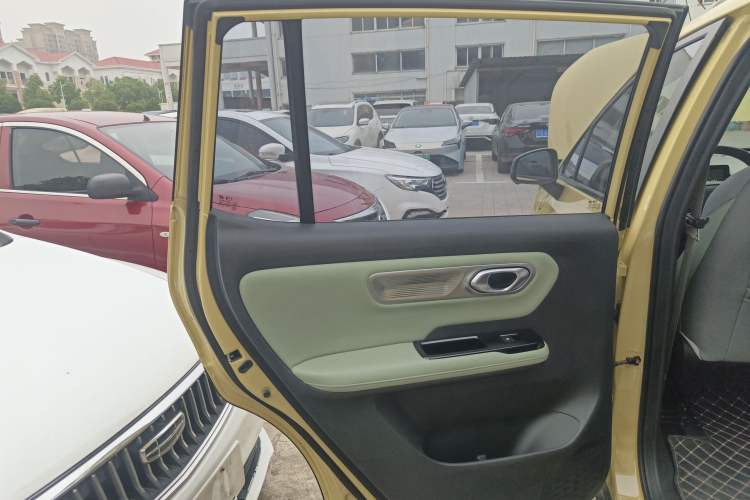 Used AION Y 2022 70 Tech Edition Ternary Lithium
