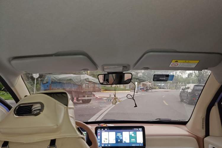 Used Wuling Hongguang MINIEV 2024 3rd Generation 215km Advanced Version
