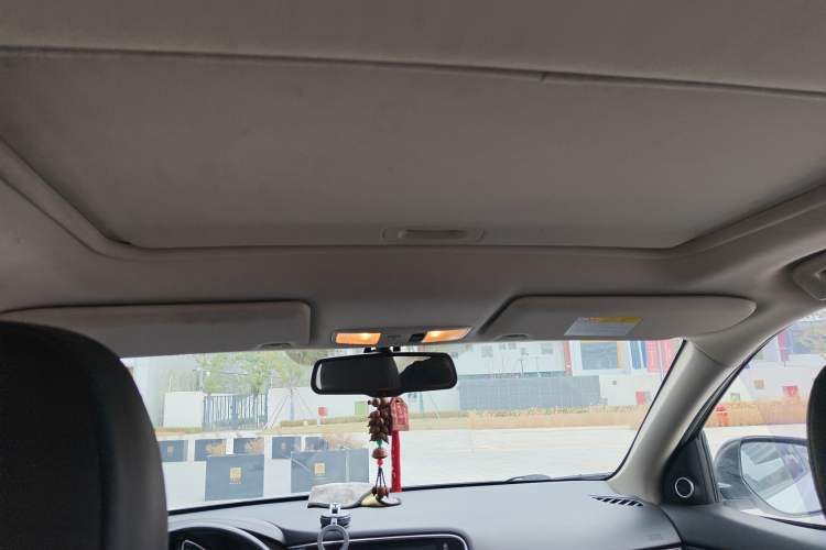 Used Mitsubishi Outlander 2019 2.0L Two-Wheel Drive Comfort Edition 5 Seats China V Standard