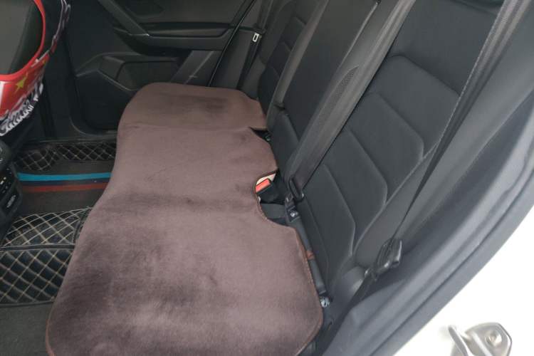 Used Volkswagen Tayron 2020 330TSI Two-Wheel Drive Luxury Smart Connectivity Version Left Rear Seat