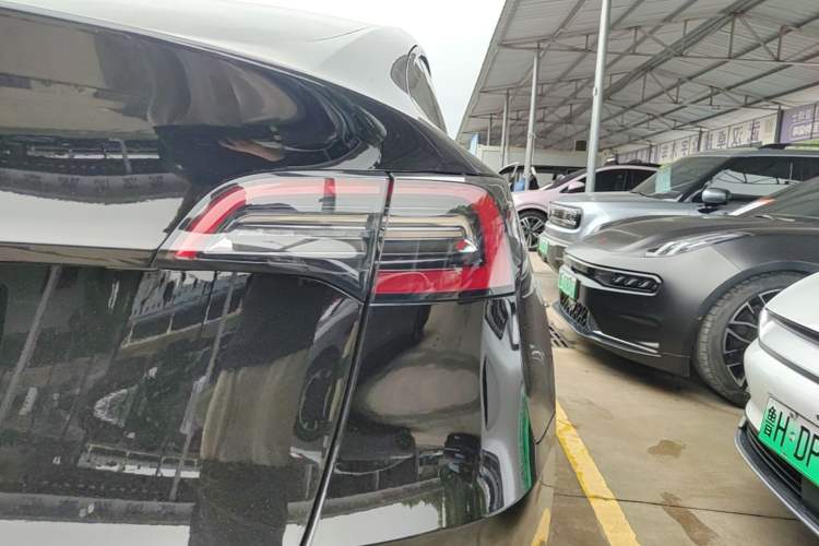 Used Tesla Model Y 2021 Standard Range Rear-Wheel Drive Version