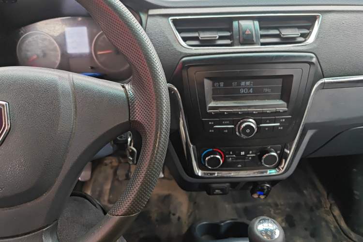 Used Jinbei Hiace X30 2018 1.3L Standard Edition DLCG12