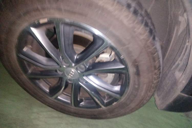 Used Geely Auto Emgrand X7 Sport 2018 1.8TD Automatic Two-Wheel Drive Zhiya Model
