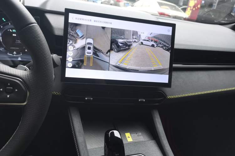 Used Lynk & Co 03 2023 1.5TD DCT JingPro Audio And AC Panel