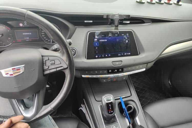 Used Cadillac XT4 2018 28T Two-Wheel Drive Leading Sport Model Audio And AC Panel