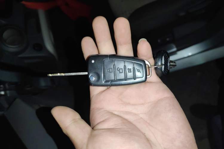 Used Chevrolet Sail 2013 Sedan 1.4L Manual Ideal Happiness Edition