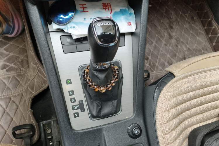 Used Skoda Octavia 2019 1.5L Automatic Smart Drive Luxury Edition China V Standard Gear Lever