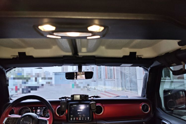 Used Jeep Wrangler 2019 2.0T Rubicon two-door model China V emission standard
