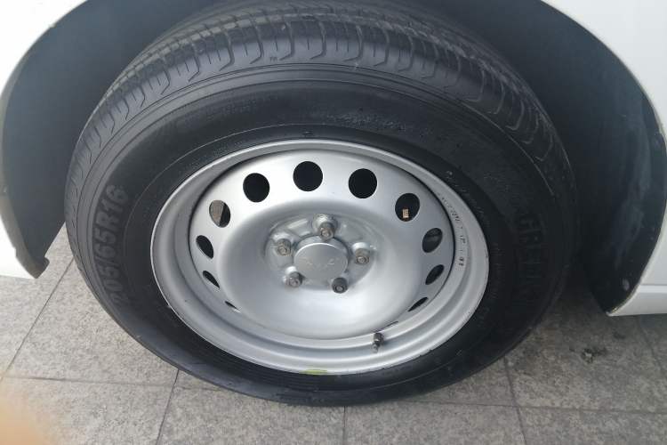 Used Wuling Hongguang PLUS 2019 1.5T Manual Standard Edition 5 Seats
