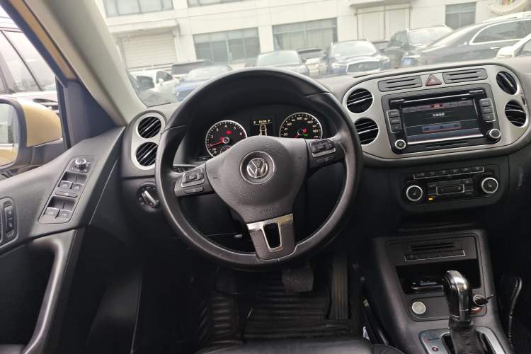 Used Volkswagen Tiguan 2012 2.0 TSI Automatic All-Wheel Drive Elite Edition