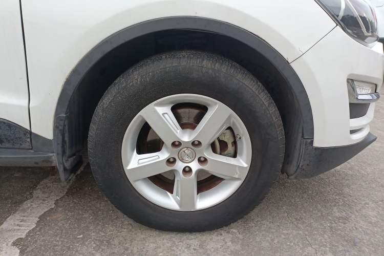 Used Zotye Domy X5 2015 1.5T CVT ZHANG GUI Model China IV Standard Right Front Wheel Hub