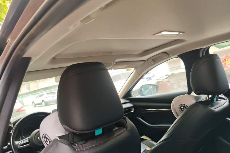 Used Mazda 3 Axela 2020 2.0L Automatic Zhiya Edition Headliner