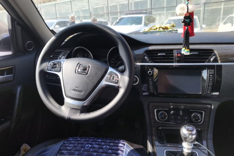 Used Zotye T600 2015 1.5T Manual Luxury Model Steering Wheel