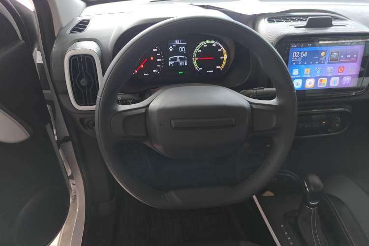 Used Roewe Clever 2022 311km QiQi BoBo Edition
