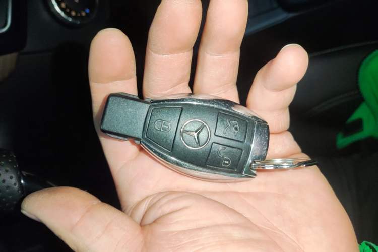 Used Mercedes-Benz GLE 2018 GLE 320 4MATIC Dynamic Edition Collector's Edition Vehicle Key