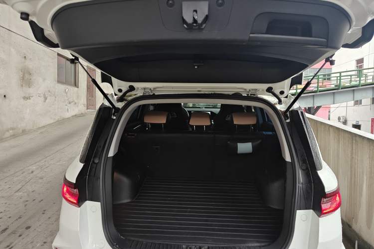 Used Geely Auto Haoyue PRO 2024 1.5T DCT Zongheng+ Trunk