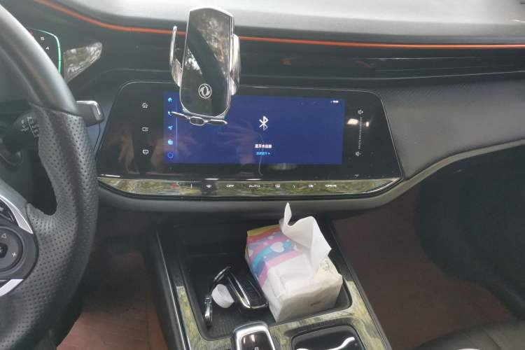 Used Dongfeng Aeolus Yixuan MAX 2023 1.5T Ultra-Stylish Trendsetting Dad Edition