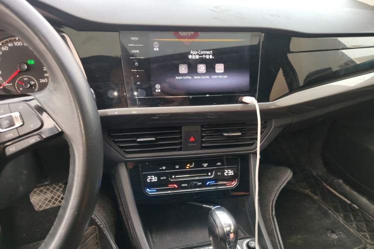 Used Volkswagen Bora 2021 1.5L Automatic Elite Smart Connect Edition Audio And AC Panel