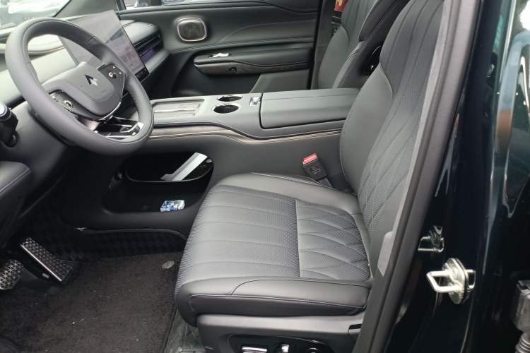 Used Hyptec HL 2025 700 Ultra Six-Seater All-Wheel-Drive LiDAR Version