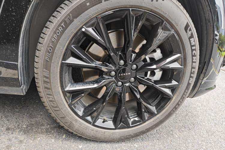 Used Zeekr 7X 2025 75 kWh Rear-Wheel Drive Intelligent Driving Version
