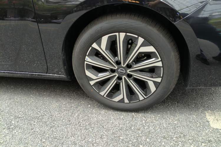 Used Nissan Teana 2024 2.0L XE Genuine Edition
