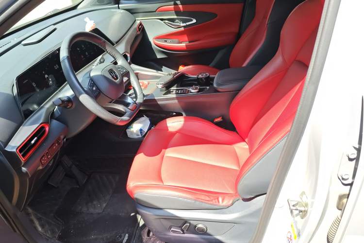 Used Changan UNI-T 2020 1.5T Flagship Version
