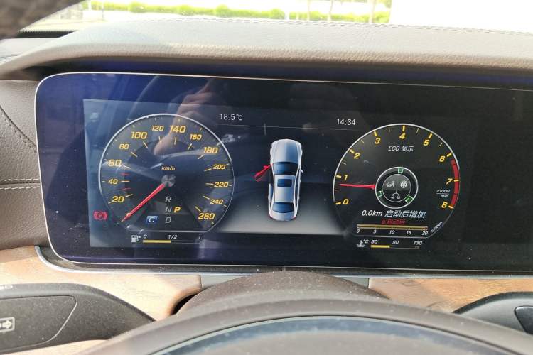 Used Mercedes-Benz E-Class 2016 E 300 L Luxury Model Instrument Cluster