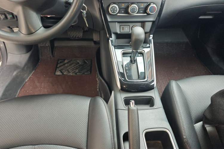 Used Nissan Sylphy 2021 Classic 1.6XL CVT Luxury Edition Gear Lever