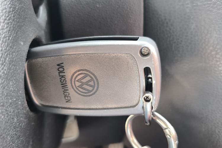 Used Volkswagen Sagitar 2015 230TSI Automatic Comfort Version
