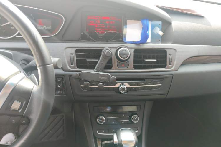 Used Roewe 550 2014 550S 1.8L Automatic Smart Selection Model
