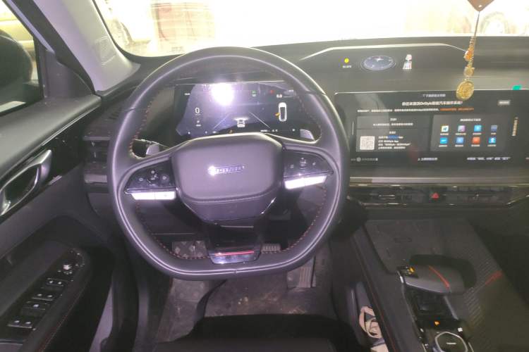 Used Oshan Z6 2022 Blue Whale 1.5T DCT Smart Edition